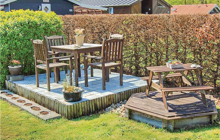 Ferienhaus für 6 Personen, mit Terrasse und Garten in Binderup Strand - 2