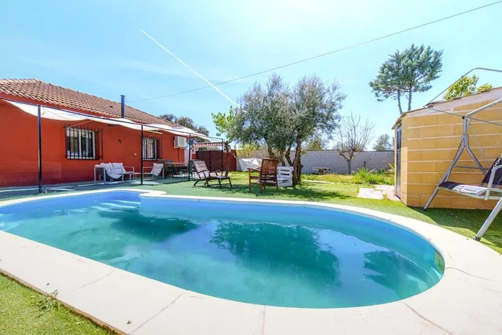 Casa de vacaciones para 7 personas, con terraza y piscina - 1
