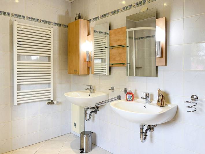 Ferienhaus für 5 Personen, mit Terrasse und Garten in Wieck am Darß - 3