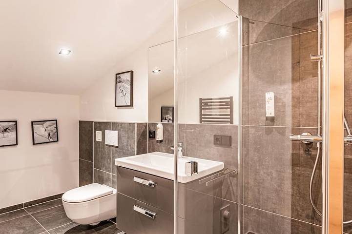 Ganze Wohnung, Penthouse mit 2 Schlafzimmer in Lechtaler Alpen, Lermoos