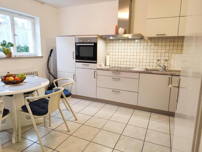 Ferienhaus für 5 Personen, mit Balkon und Seeblick sowie Ausblick in Untersee - 4