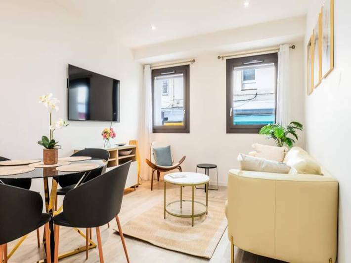 Gîte pour 4 personnes, adapté aux familles dans Gare De Cannes - 3