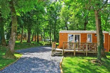 Camping für 4 Personen, mit Kinderpool und Sauna am Tarn