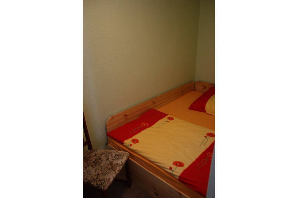 Ganze Wohnung, Fewo 2 - Ferienwohnungen Gentz 1 & 2, Wlan, ruhige Lage, Terrasse in Ulrichshorst, Korswandt