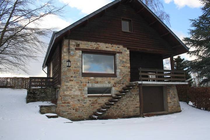 Gîte pour 5 personnes, avec Balcon et Terrasse ainsi que Jardin et Vue dans Hatrival