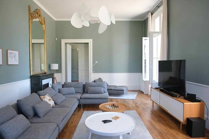 Gîte pour 15 personnes, avec jardin à Le Châtelet (Cher) - 3