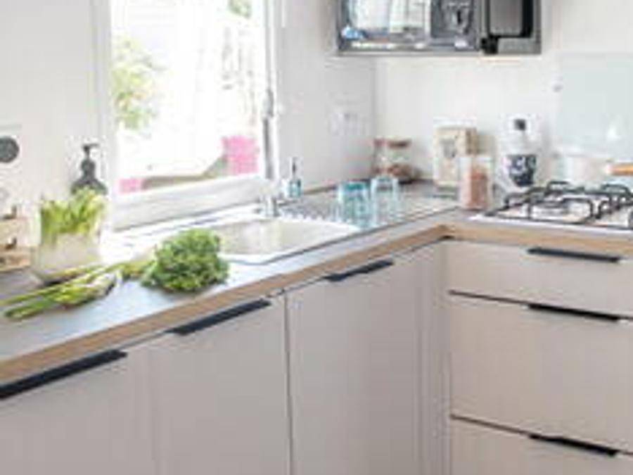 Camping Le Helles  - Mobilhome 2 personnes - Mobil-home | Comfort | 1 Ch. | 2 Pers. | Terrasse surélevée non couverte | 1 Sdb | Tv in Combrit, Côte de Cornouaille