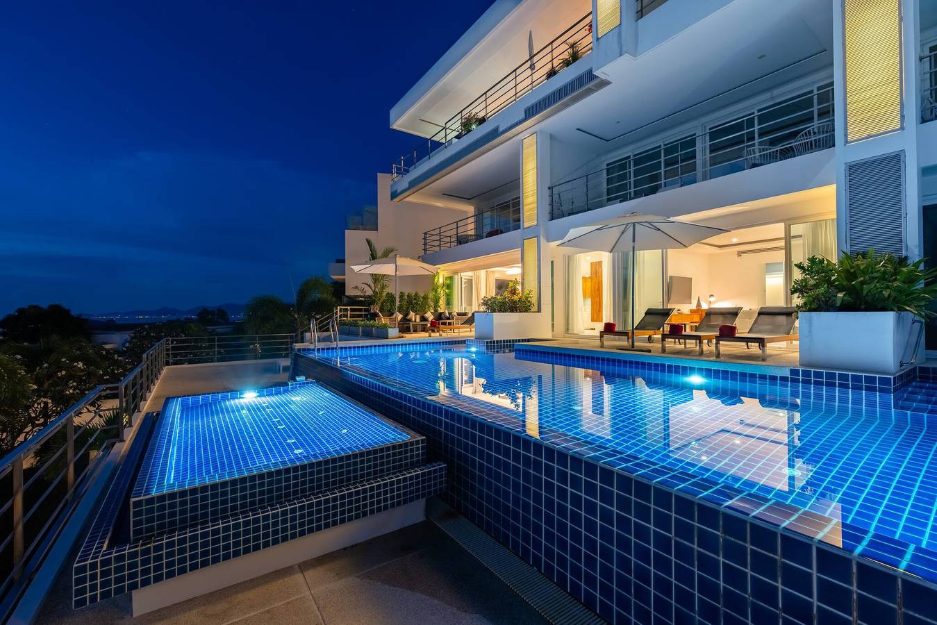 Ganze Wohnung, Luxuriöses Apartment Ab mit Meerblick in den Unique Residences in Koh Samui