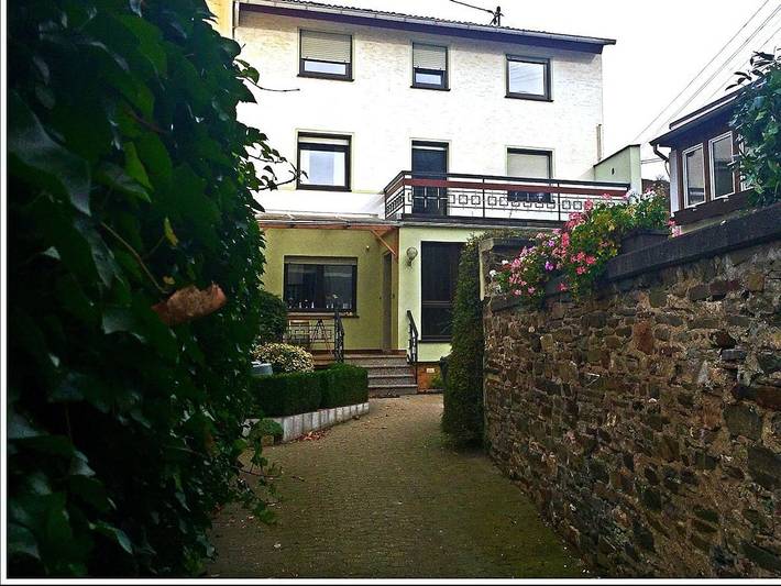 Ferienhaus für 8 Personen, mit Balkon und Terrasse in Treis-Karden
