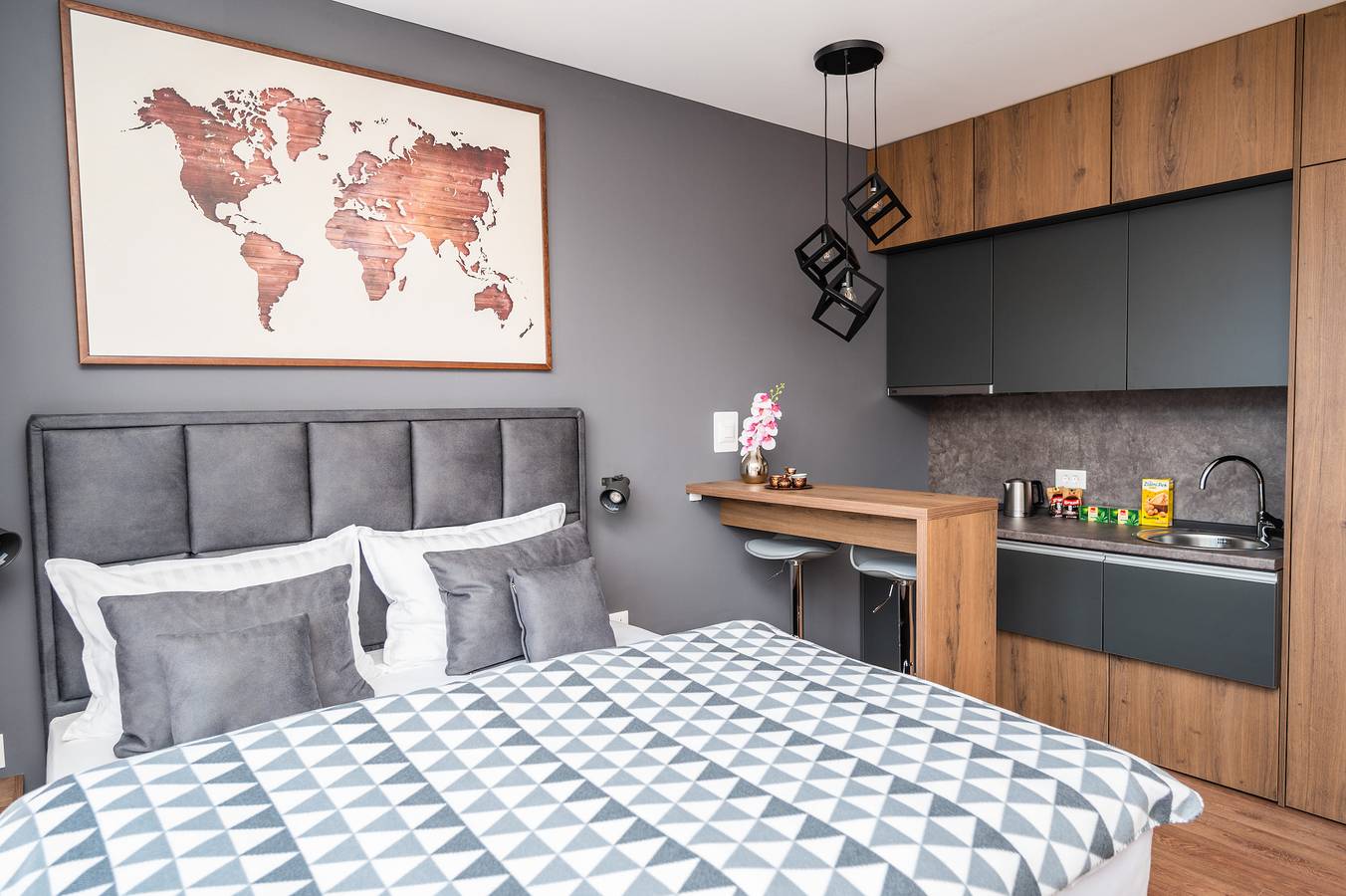 Entire apartment, Modern and Bright Studio - Main Street in Sarajevo, Bosnia and Herzegovina