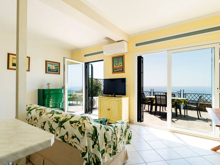 Ferienwohnung für 5 Personen, mit Terrasse in Poggi (Imperia)