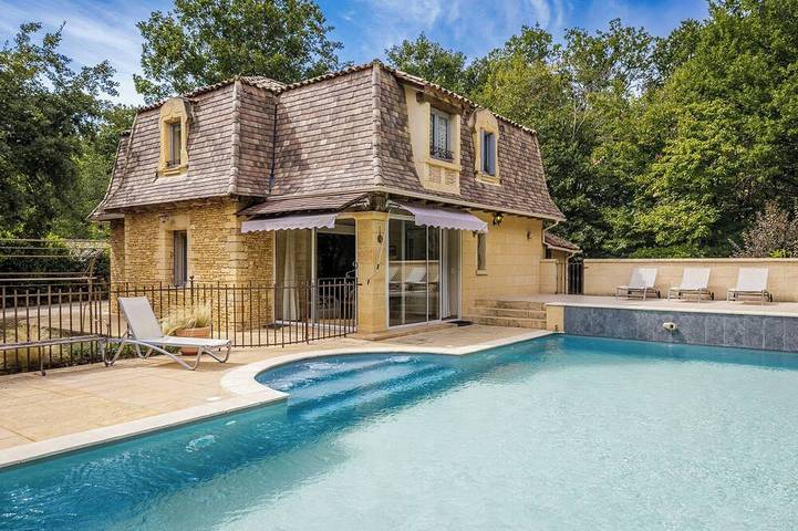 Maison de vacances pour 8 personnes, avec Jacuzzi ainsi que Terrasse et Jardin à Carlux