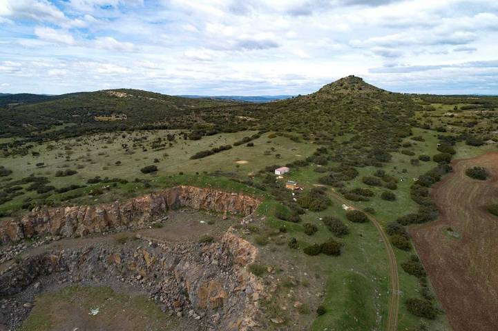 Casa de huéspuedes para 6 personas, con vistas y terraza, Se admiten mascotas en Campo de Calatrava