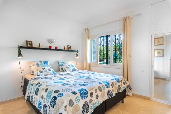Apartamento entero, Pequeño paraíso en la playa de Calahonda I in Sitio de Calahonda, Mijas
