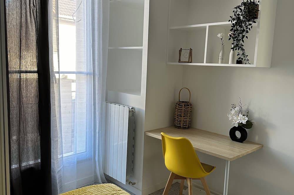 Dream House Paris-5 Chambres - 2sdb- 7 Personnes- Jardin et Terasse-au Calme in Villejuif, Val-de-Marne