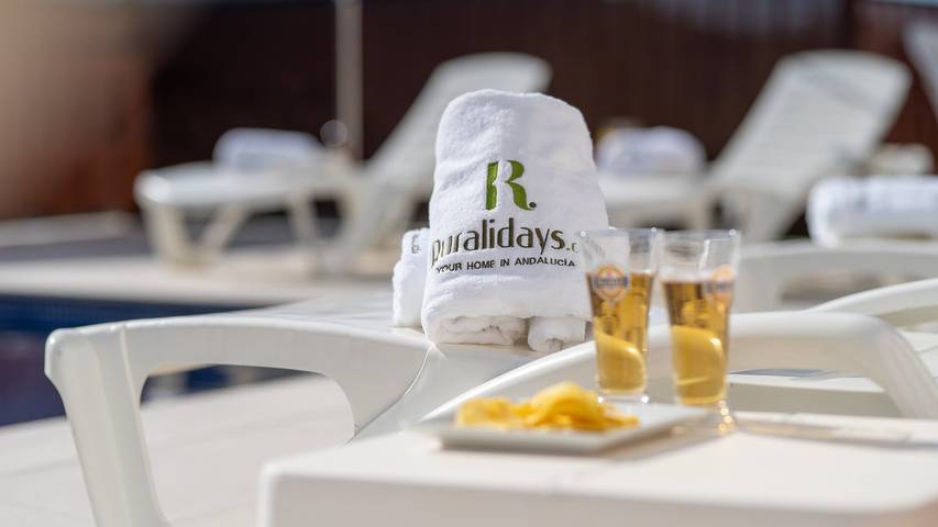 Casa rural para 6 personas, con piscina y balcón/terraza en Iznájar - 2