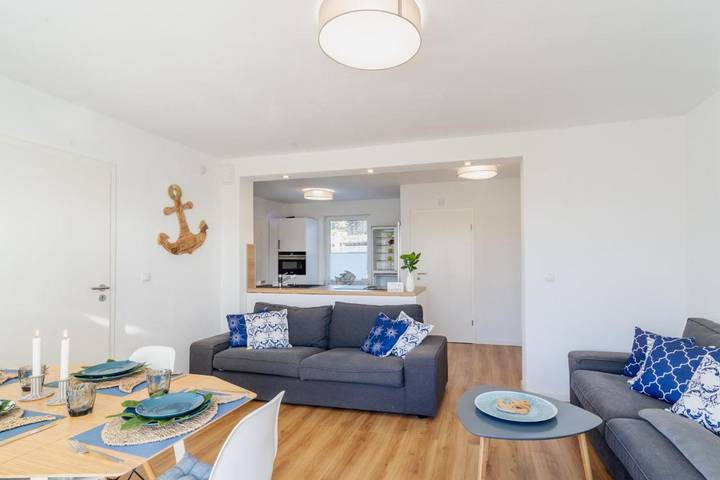 Ferienhaus für 6 Personen, mit Balkon und Terrasse sowie Garten und Ausblick in Rappin
