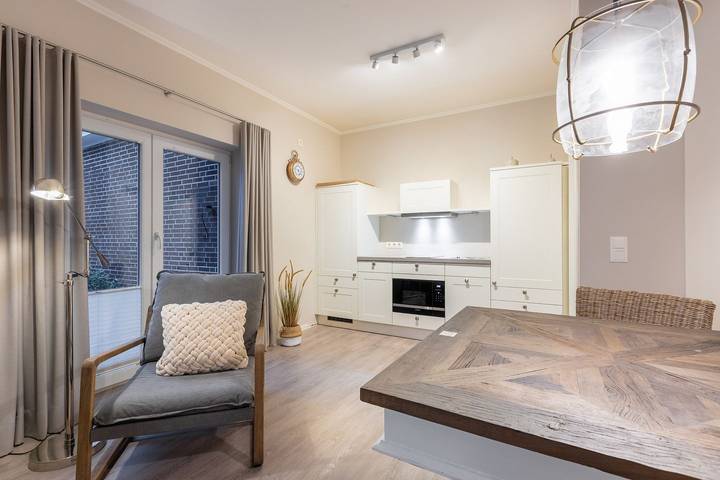 Ganze Wohnung, Gemütliche Erdgeschosswohnung mit Garten in Alt-Westerland in Westerland, Sylt (Gemeinde)