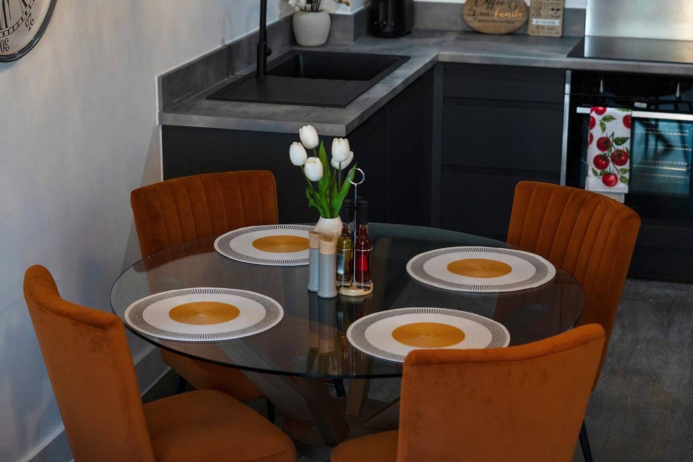 Entire apartment, Luxe I Penthouse I Balcony I City Views I Parking I Liverpool City Center I in Liverpool, Merseyside