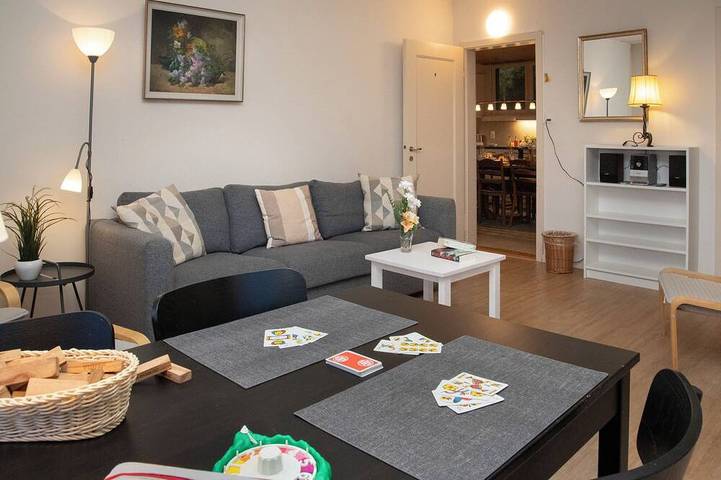 Hütte für 9 Personen, mit Balkon/Terrasse in Wengen