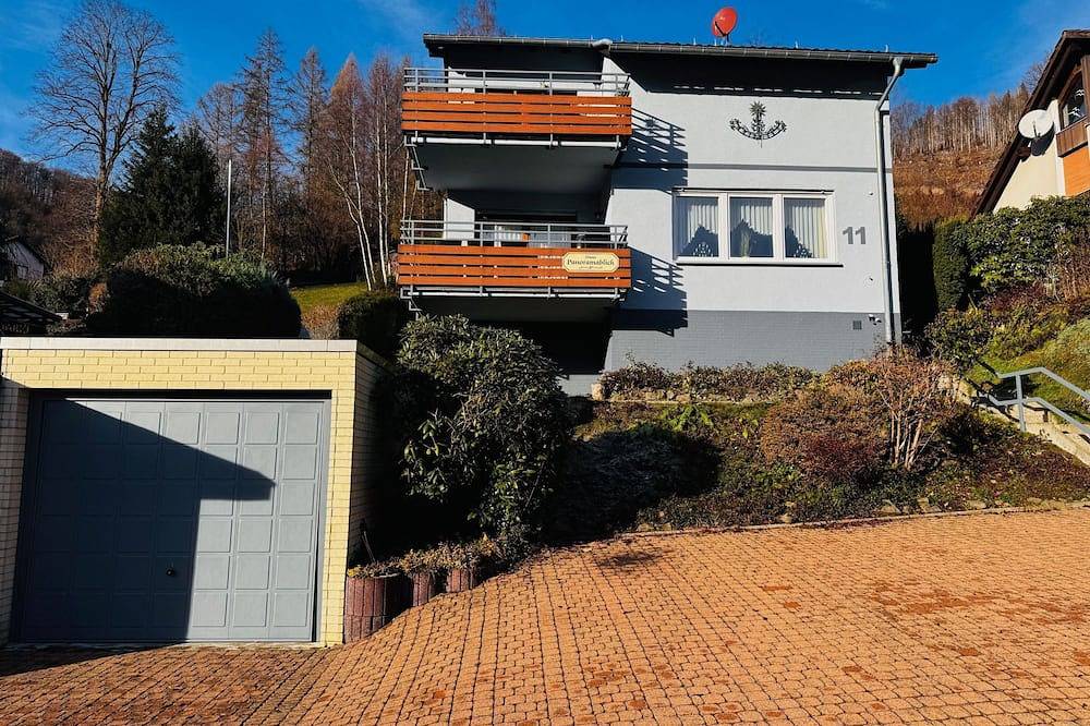 Freistehendes Ferienhaus in Sieber mit Terrasse, Garten und Grill in Sieber, Herzberg am Harz