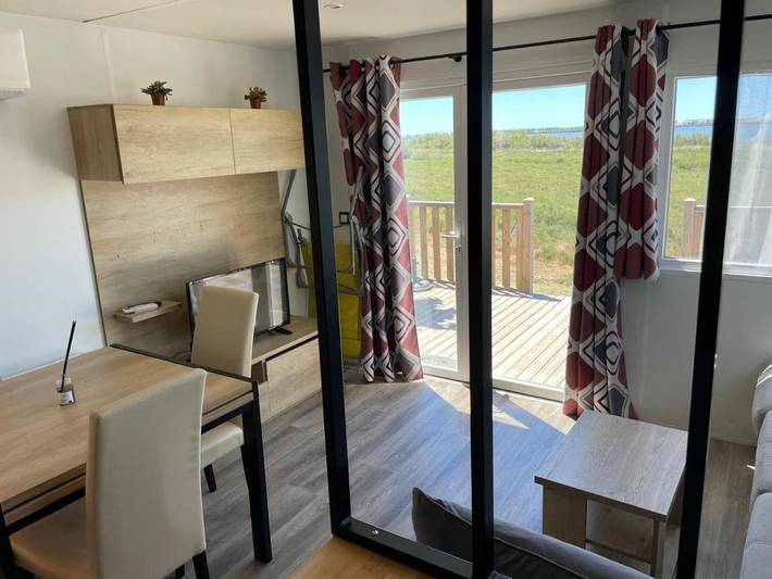 Location de vacances pour 8 personnes, avec vue sur le lac et vue ainsi que piscine et terrasse à Lattes - 4