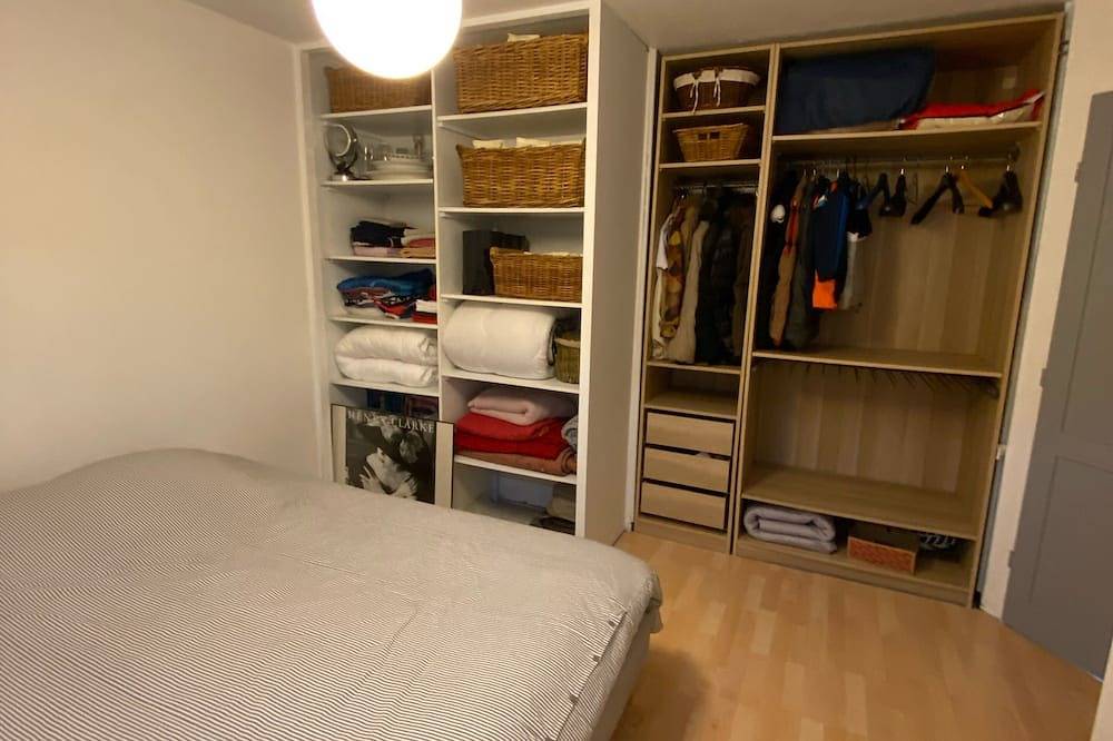 House 10 mn from Aix en Provence, 3 bedrooms, 6 people, Swimming pool,Air conditioning in Les Milles, Aix-en-Provence