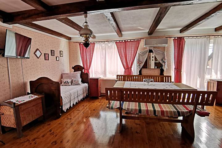 Ganze Wohnung, 3-Zimmer-Ferienwohnung mit Terrasse Pleternica, Slavonija -a in Pleternica, Pozega-Slawonien