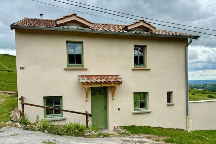 Cottage pour 6 personnes, avec jardin et terrasse à Pruzilly