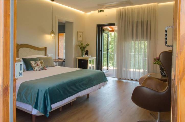Casa de familia para 2 personas, con piscina además de jacuzzi y jardín, Se admiten mascotas en Región Norte (Portugal)
