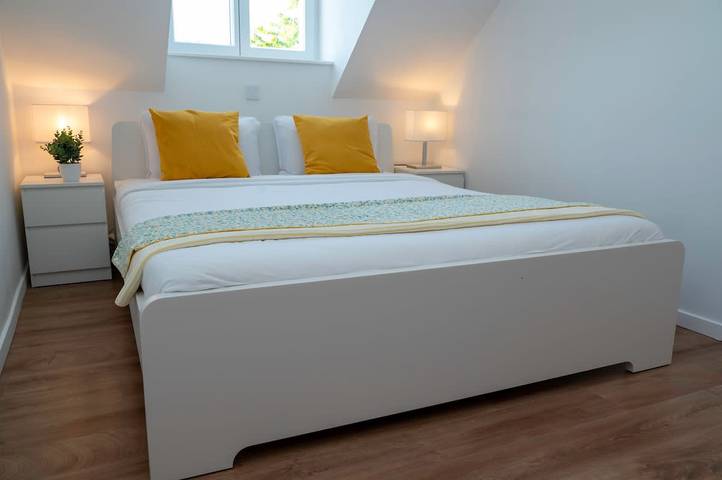 Appartement entier, Elegant 3 Bedroom Retreat in Serene Park Setting in Aire-sur-la-Lys, Région de Saint-Omer