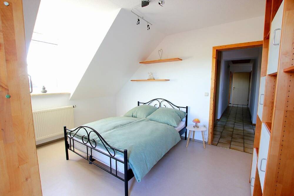 Ganze Wohnung, Große Ferienwohnung (120qm) mit 3 Schlafzimmern in Selbitz, Landkreis Hof