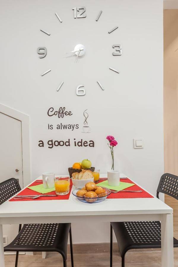Apartamento entero, Centro, 3Bd y 2Ba, 1min Catedral, duplex de lujo in Casco Antiguo, Sevilla