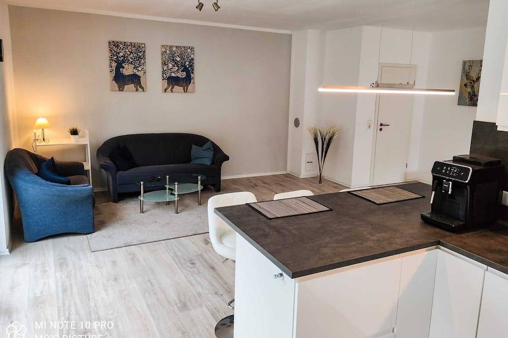 Ganze Wohnung, Moderne Ferienwohnung inmitten der Natur in Mürlenbach, Vulkaneifel