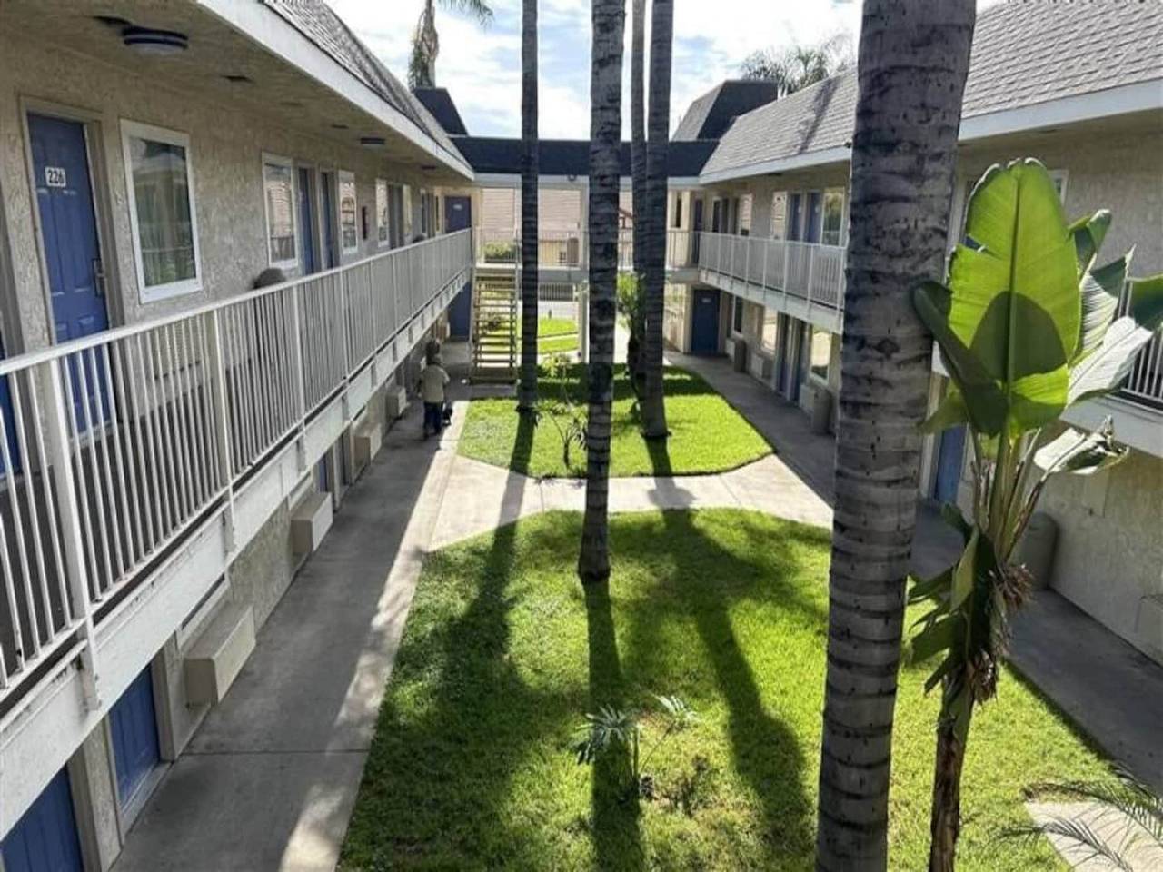 Apartamento entero, 1 cama tamaño queen | Suite, Nsmk, Microfridge in Riverside, Riverside County
