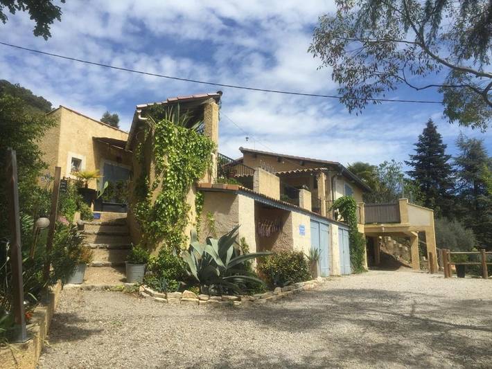Gîte pour 2 personnes, avec jardin ainsi que piscine et vue à Villeneuve - 2