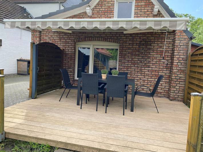 Ferienwohnung für 4 Personen, mit Terrasse und Garten in Emden - 2