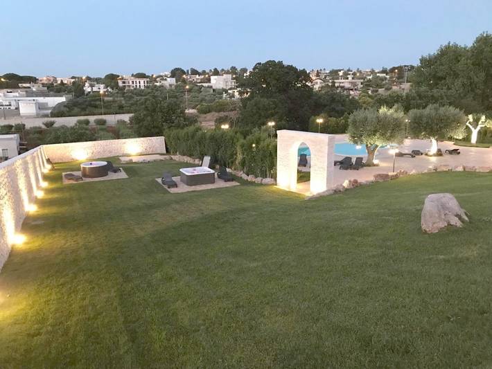 Hôtel pour 2 personnes, avec vue ainsi que jardin et piscine à Castellana Grotte - 2