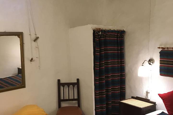 Alpujarras. Casa De Piedra De 500 Años En Hamlet Blanqueado. Un cielo para los caminantes! in Ferreirola, La Taha
