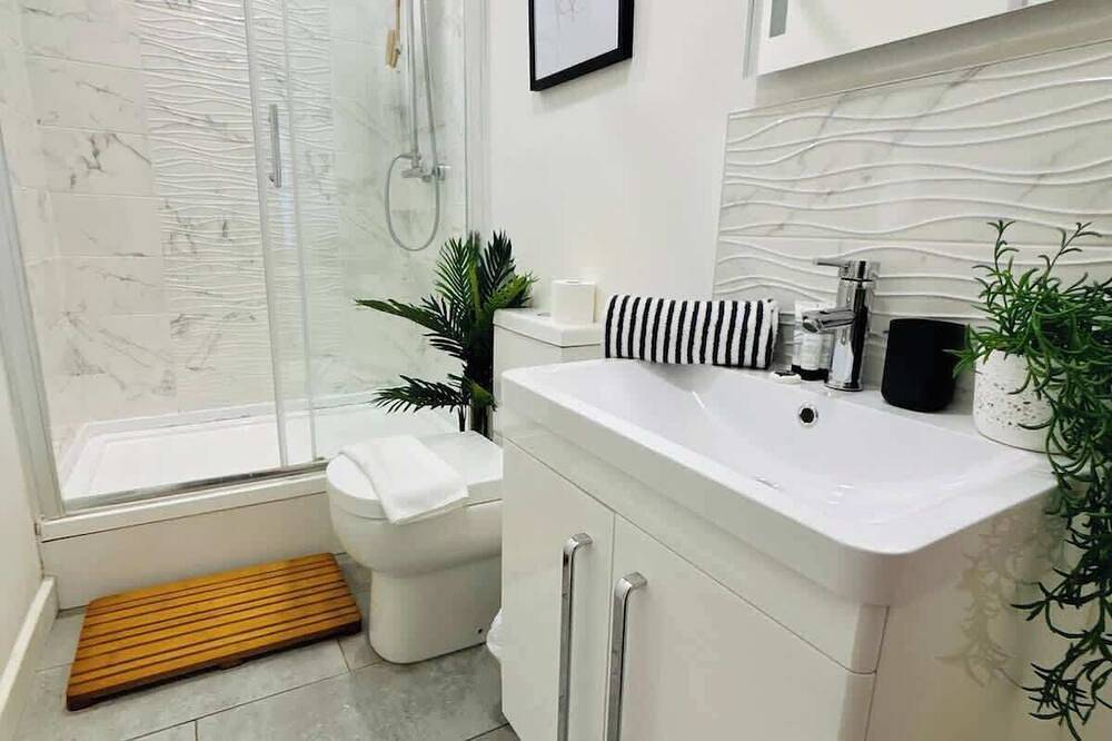 Entire apartment, Free Parking, City Centre, Professional Apartment in Gloucester (UK), Gloucestershire