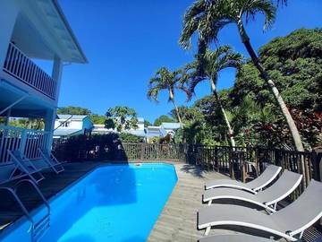 Gîte pour 5 personnes, avec jardin et piscine dans Plage de Grande Anse