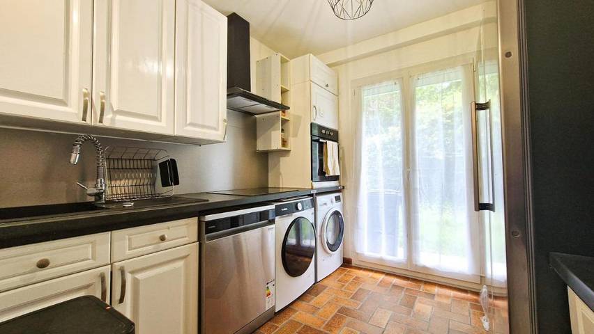 Location de vacances pour 12 personnes, avec jardin à Cergy - 3