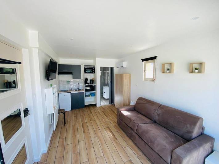 Gîte pour 2 personnes, avec sauna et vue à Puissalicon