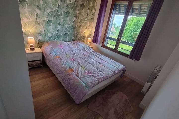 Appartement entier, Deux pièces avec balcon, piscine chauffée couverte - 2 personnes in Deauville, Région de Lisieux