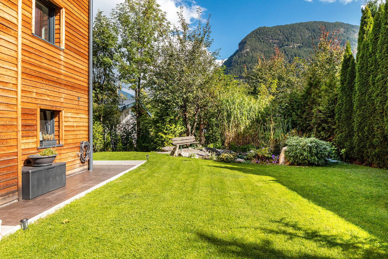 Apartamento entero, Apartamento 'Nicolle' con vistas a la montaña, terraza privada y Wi-Fi in Sautens, Ötztal
