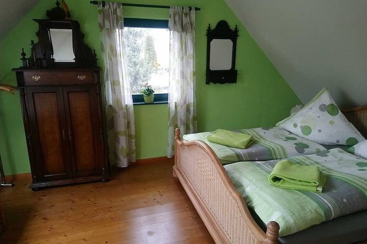 Ferienwohnung für 2 Personen, mit Terrasse und Garten in Penzlin - 2
