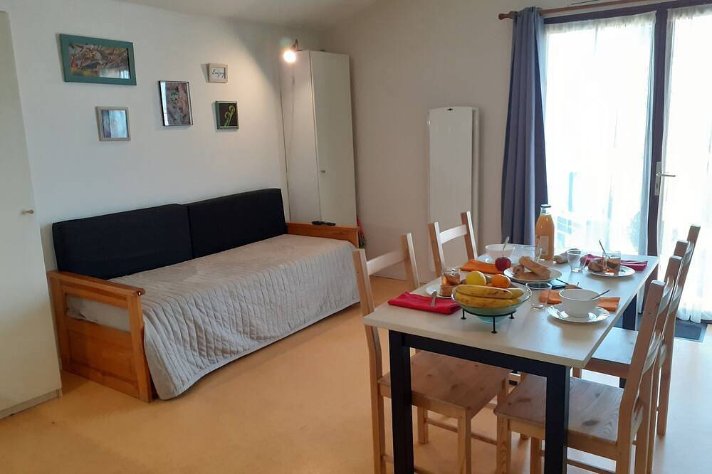 Entire apartment, Apartment \"Meunerie\", balcony & garden access on the river near Clisson in Gétigné, Nantes region