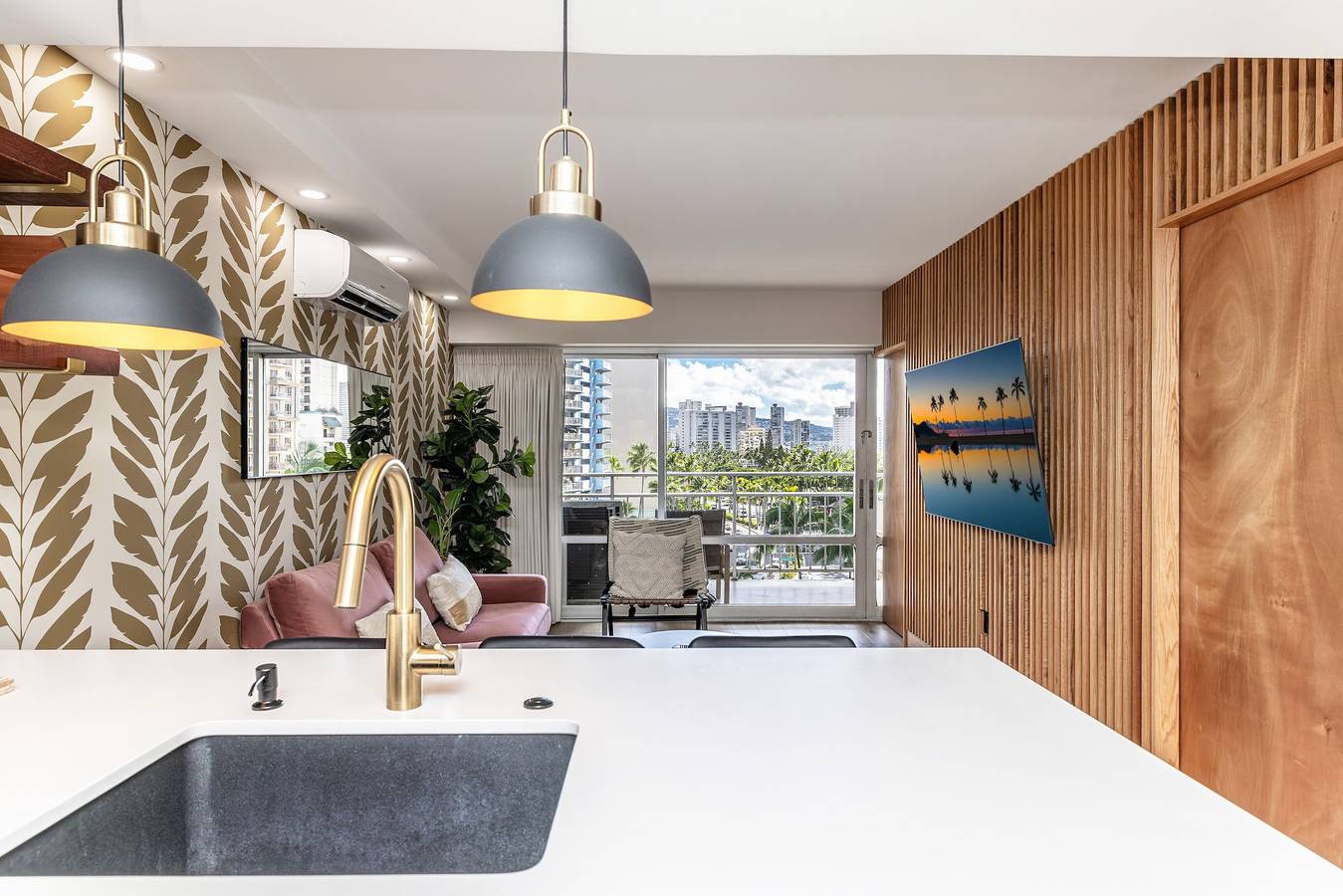 Ganze Wohnung, Contemporary City 1 Bdrm at Ilikai Ac/Kitchen/Pool in Waikiki Beach, Honolulu