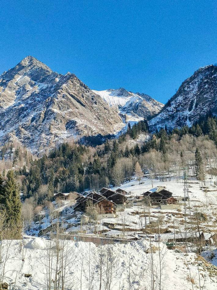 Casa Walser del XV secolo in borgo storico in Alagna Valsesia, Alpi Pennine