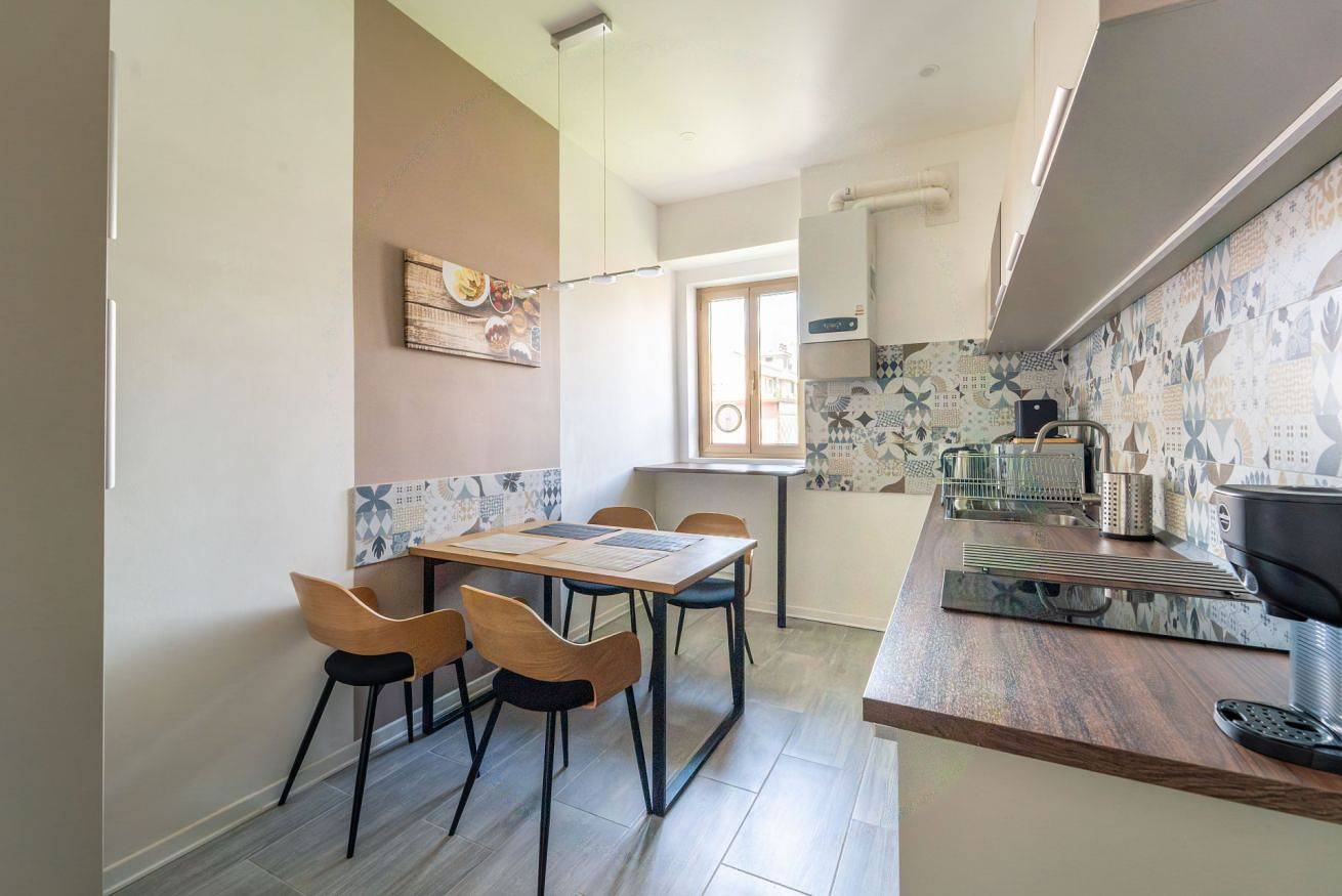 Appartamento intero, Guesthost - Modern Flat X4 near the Center in Trieste, Carso